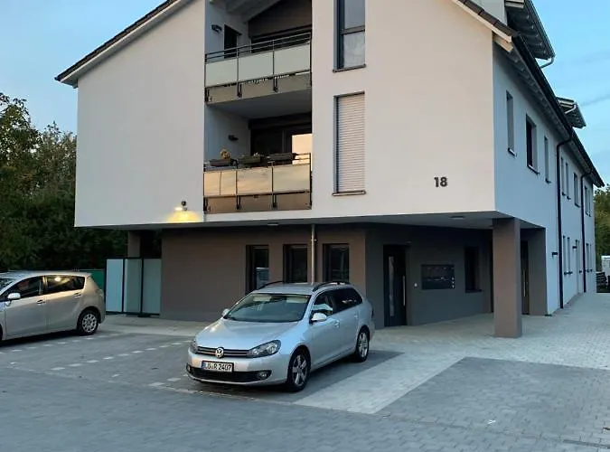 sonnige DG-FeWo im Neubau in zentraler Lage